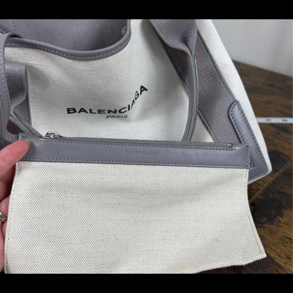 Balenciaga Cabas Tote Bag + Pouch in Grey Leather & Ivory Canvas (BAXX190) - Picture 5 of 12